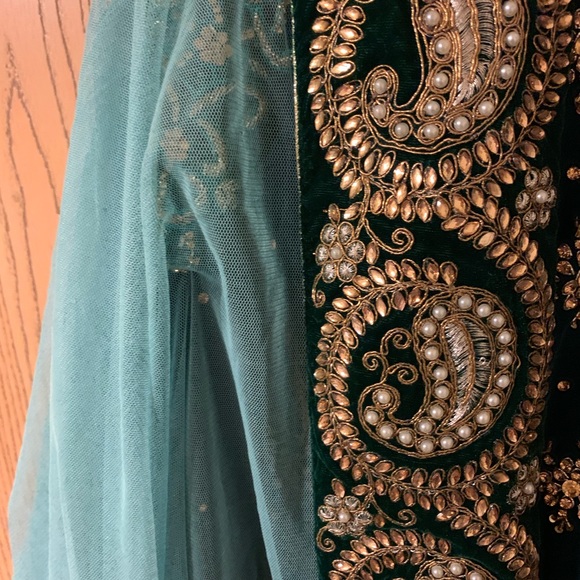 Ghagra choli - Picture 3 of 8